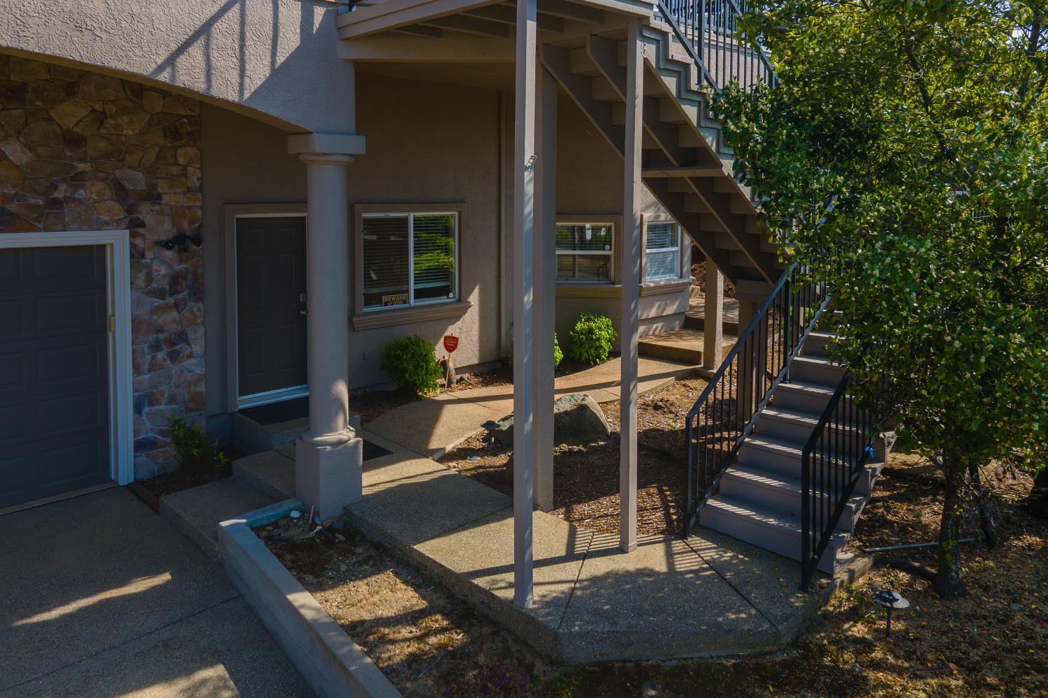 3287 Knollridge Drive