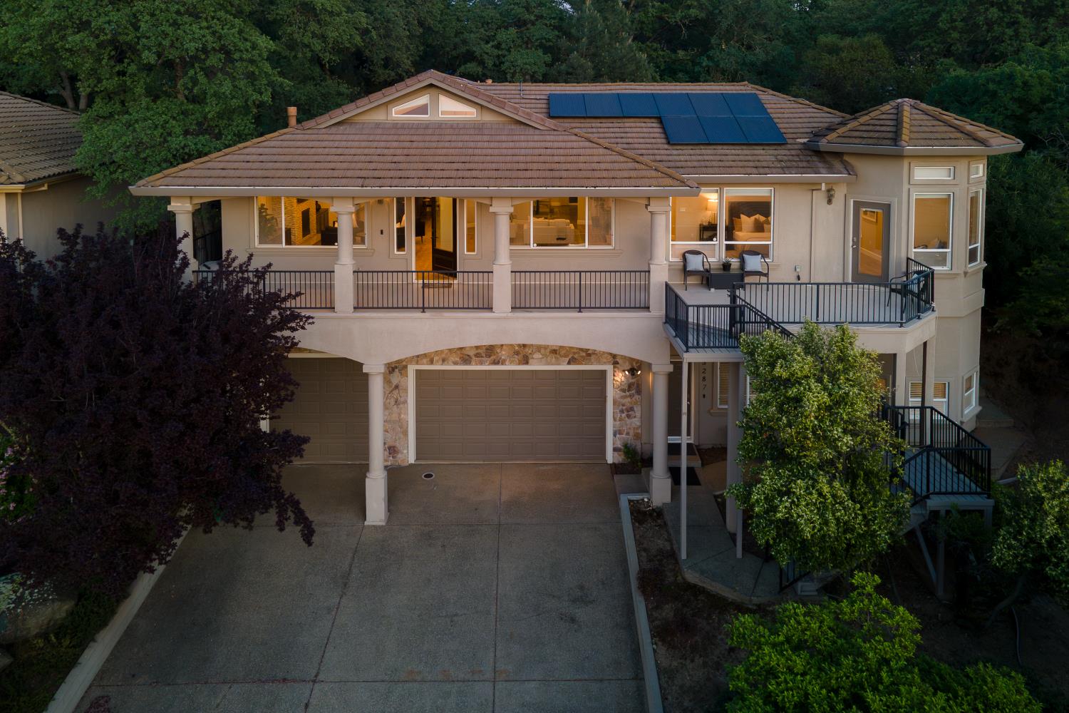 3287 Knollridge Drive