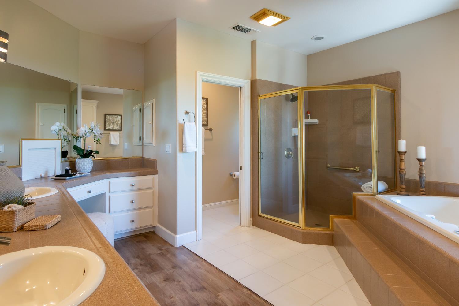 3287 Knollridge Drive