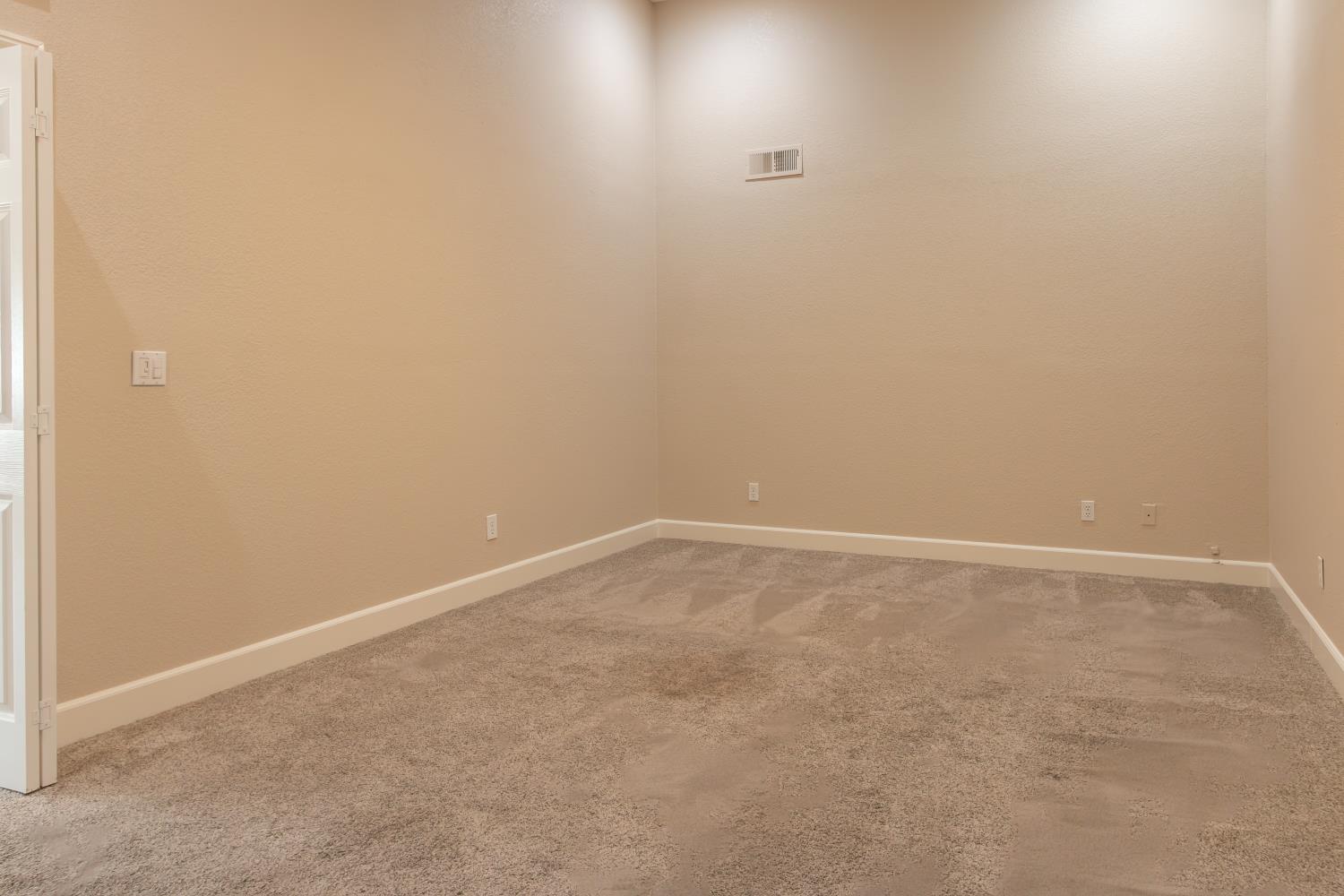 3287 Knollridge Drive