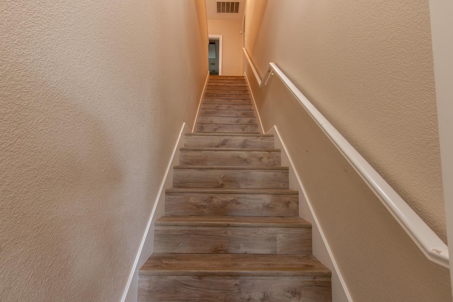 3287 Knollridge Drive