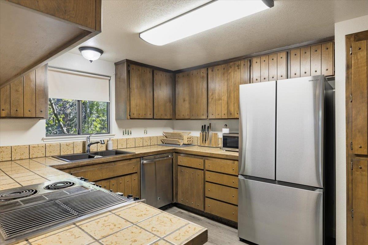 5671 Sierra Springs Drive