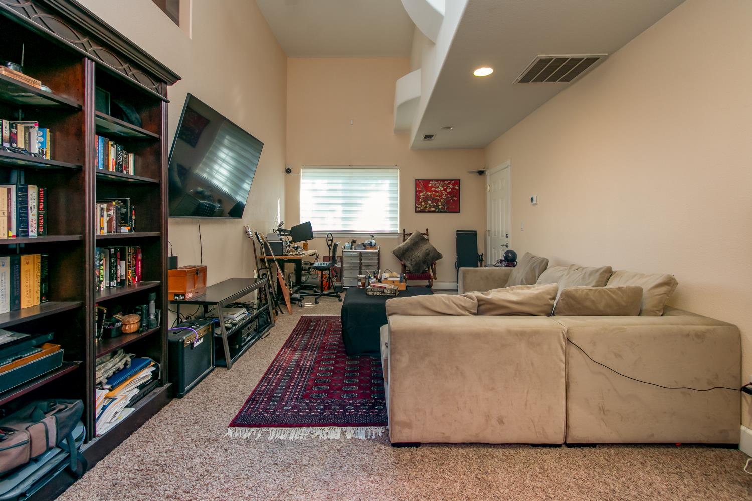 2467 Highland Hills Drive