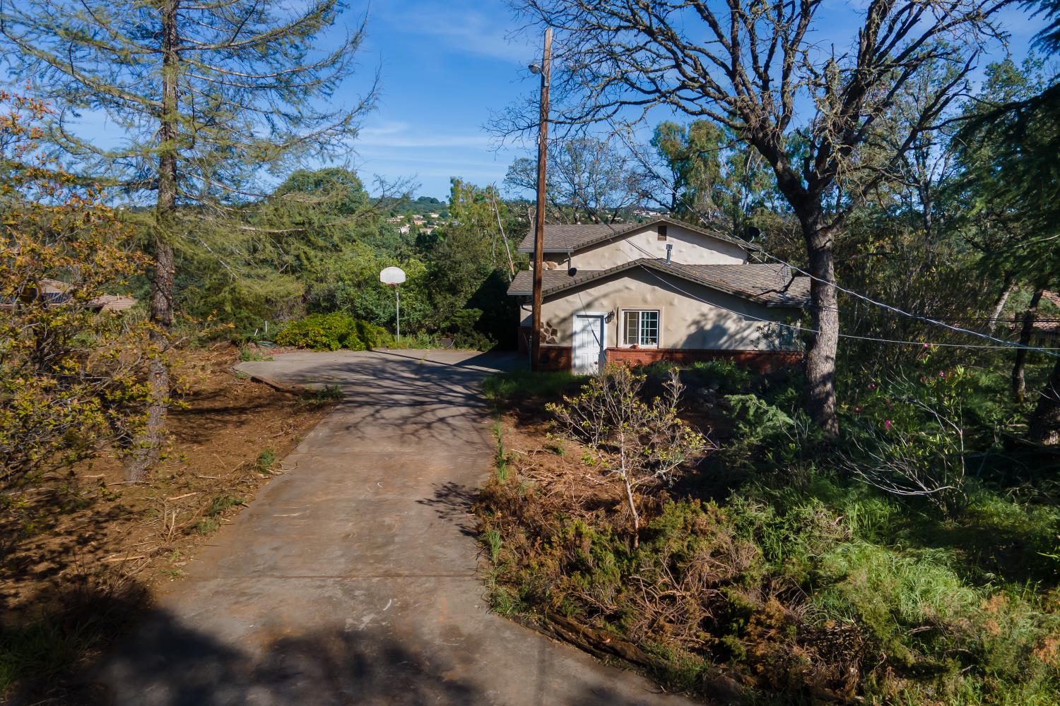 2467 Highland Hills Drive