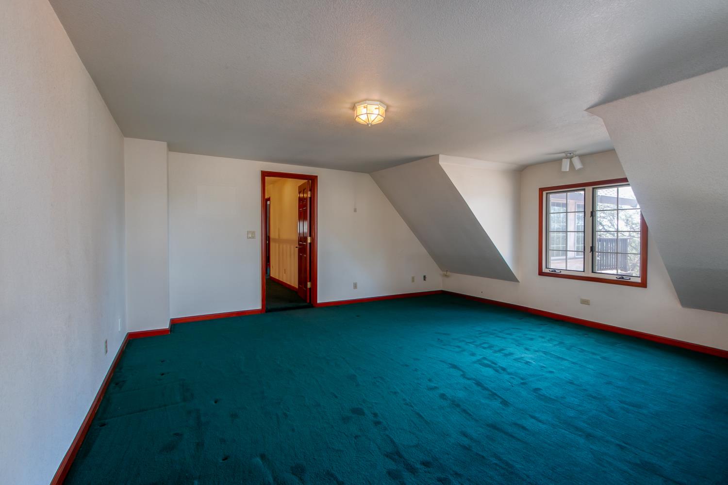 2467 Highland Hills Drive