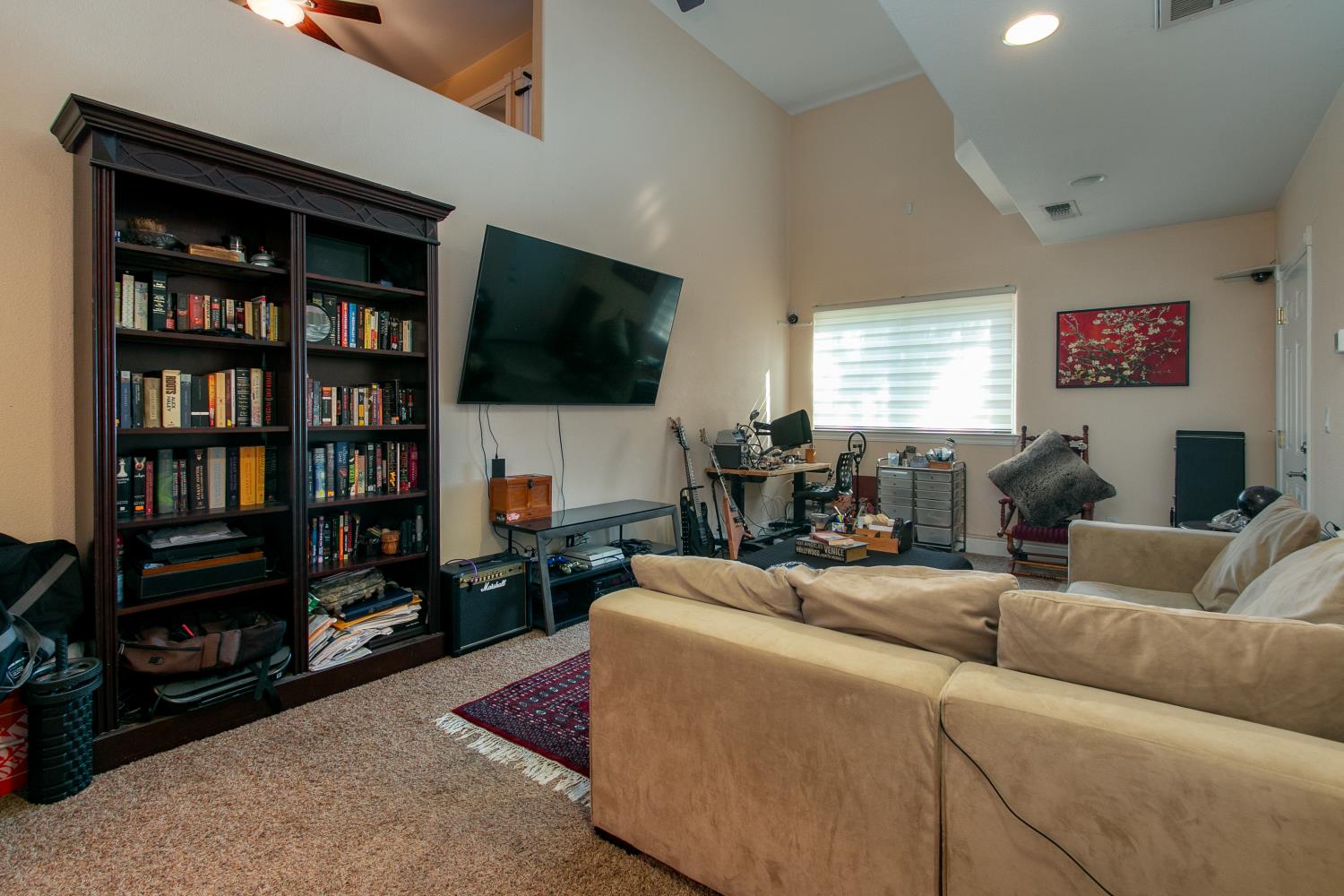 2467 Highland Hills Drive