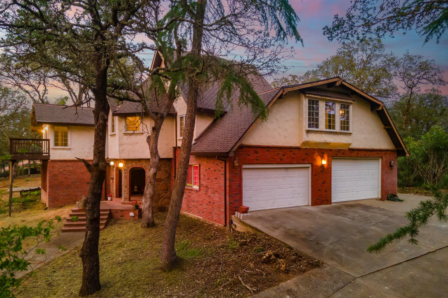 2467 Highland Hills Drive