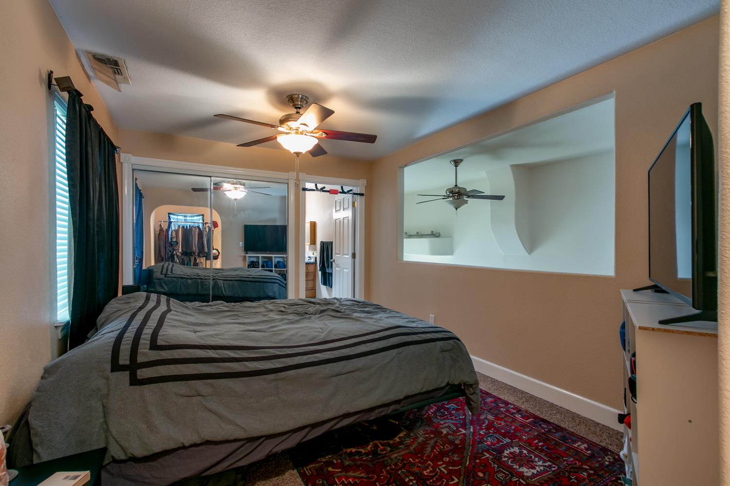 2467 Highland Hills Drive