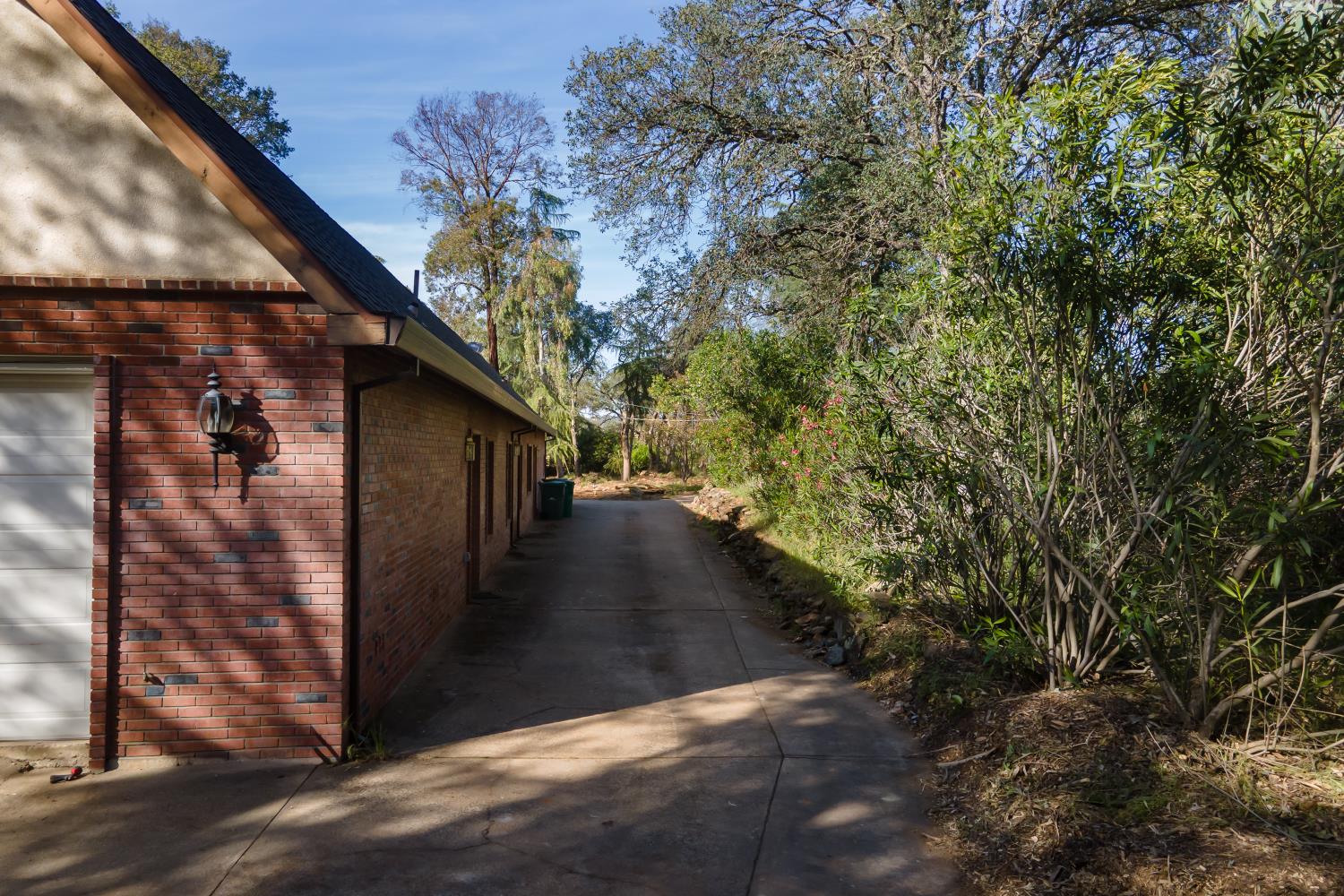 2467 Highland Hills Drive