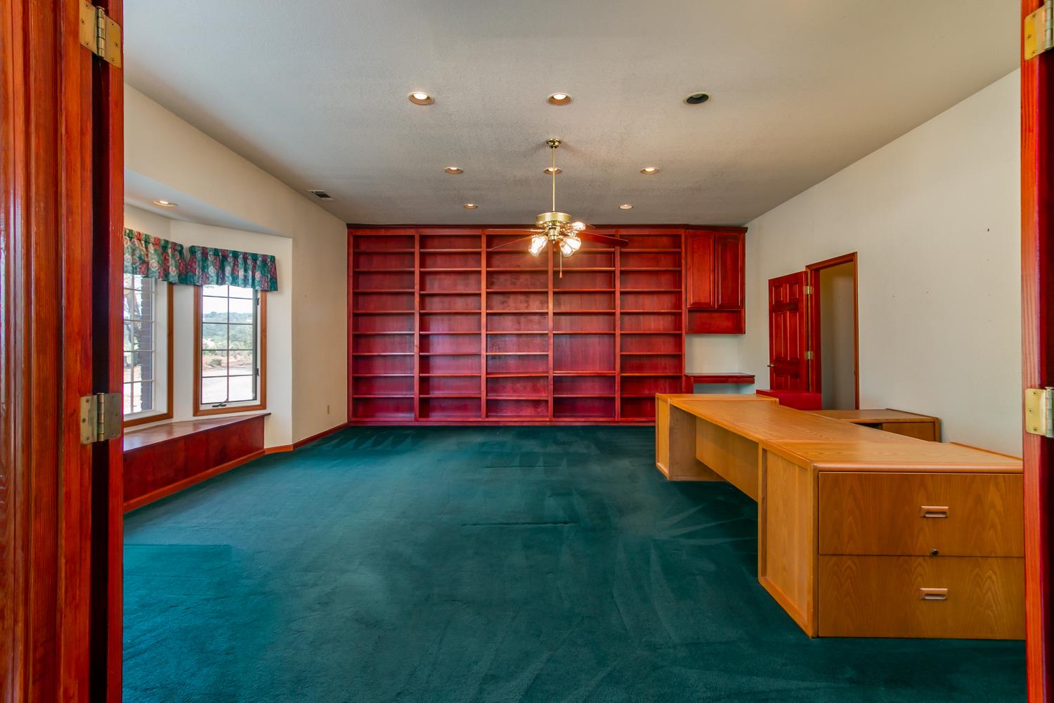 2467 Highland Hills Drive