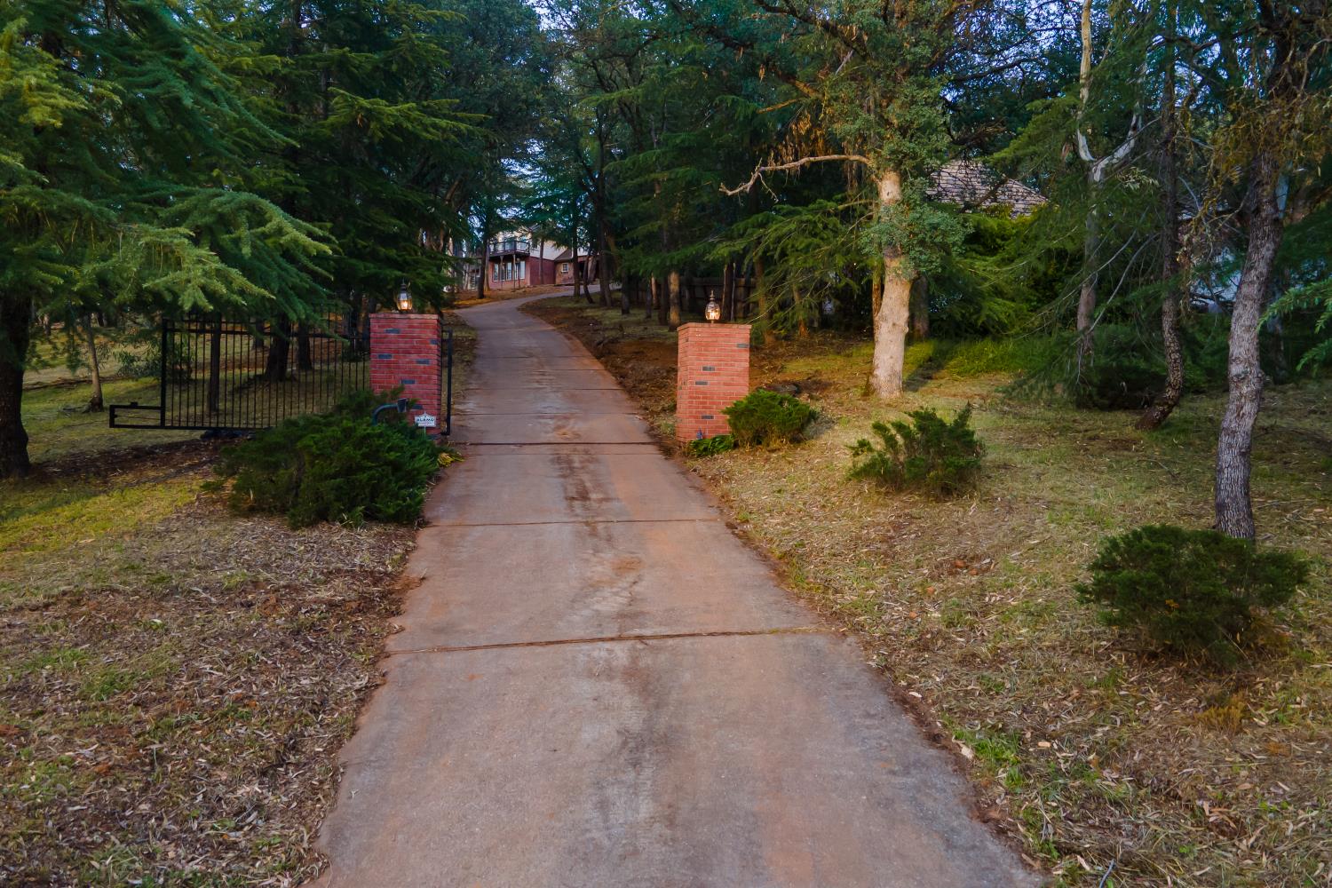 2467 Highland Hills Drive