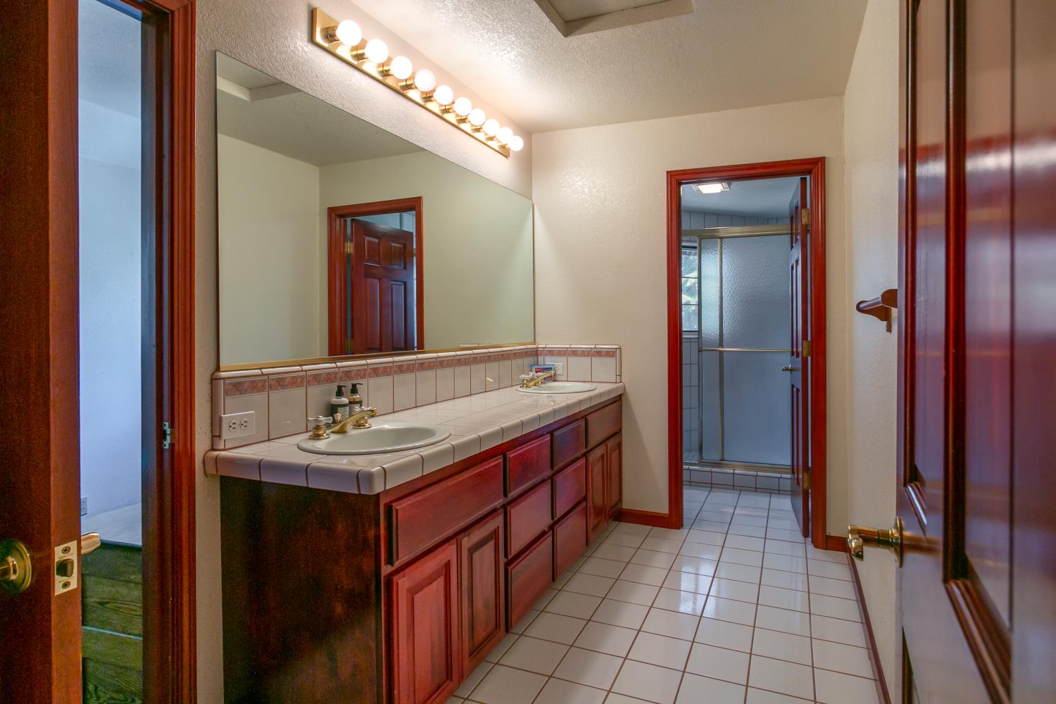 2467 Highland Hills Drive