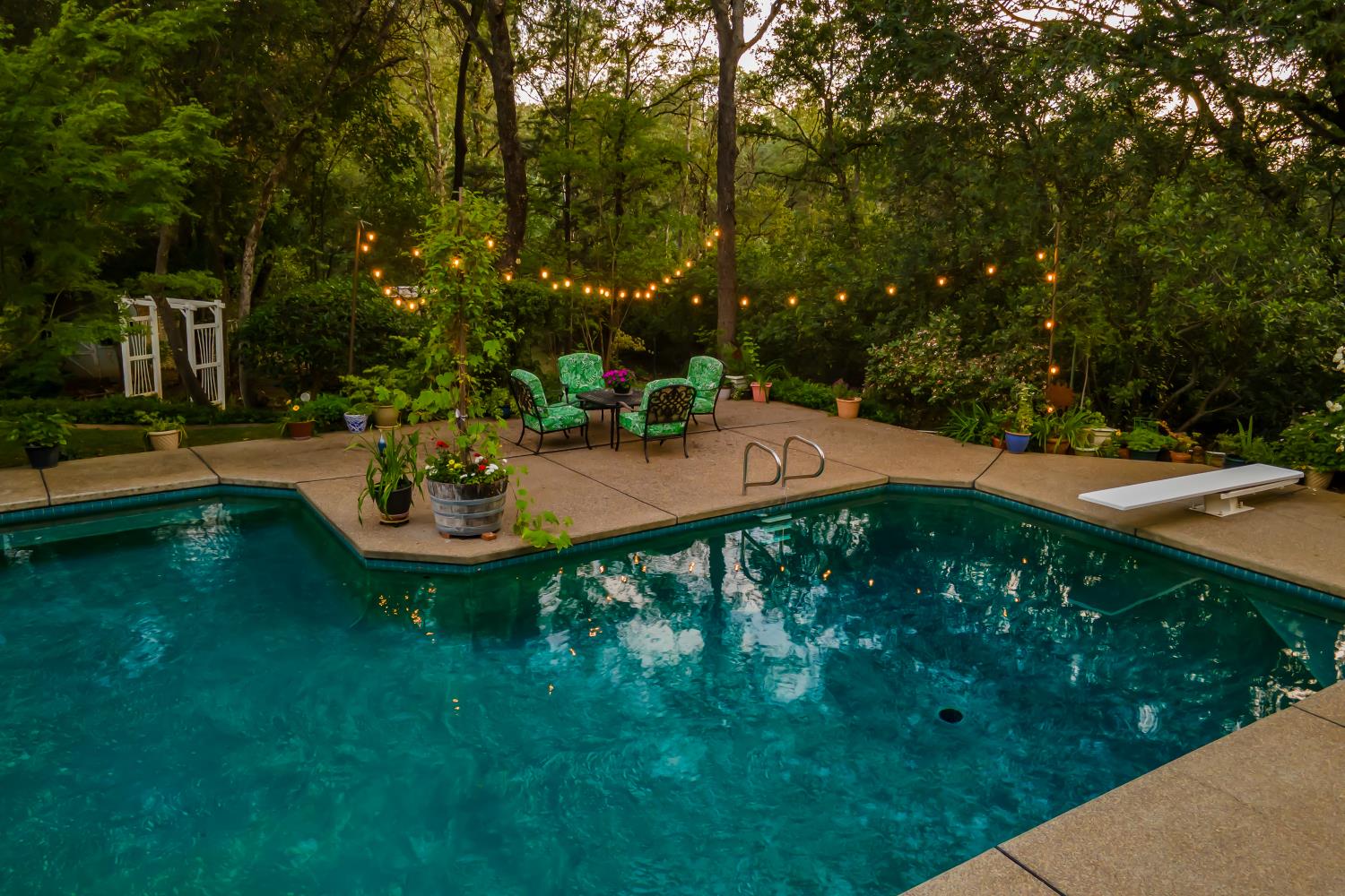 3430 Grandview Circle