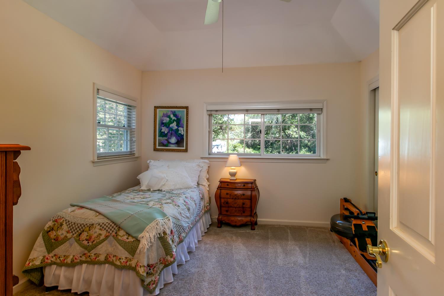 3430 Grandview Circle
