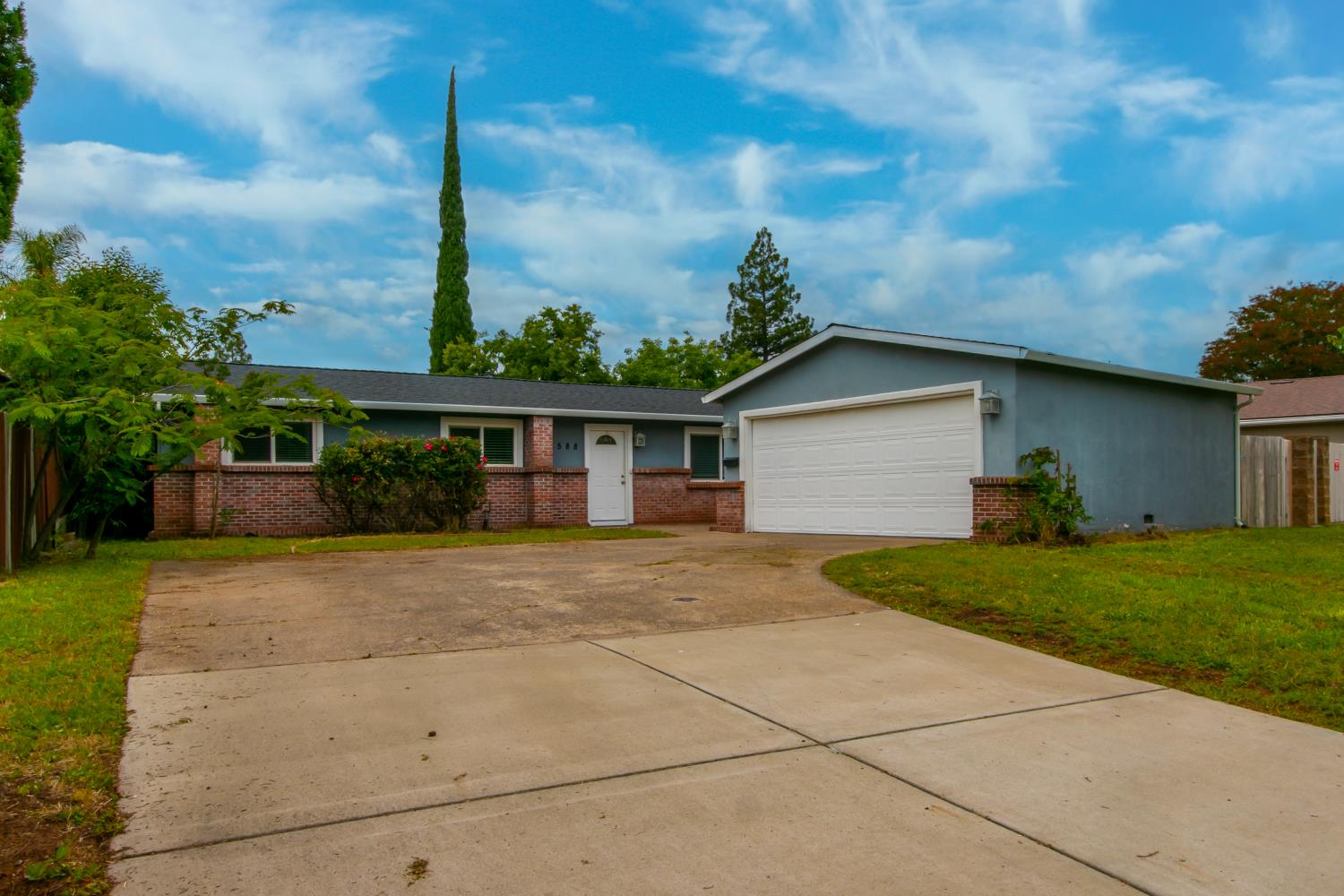 5588 Coronado Lane