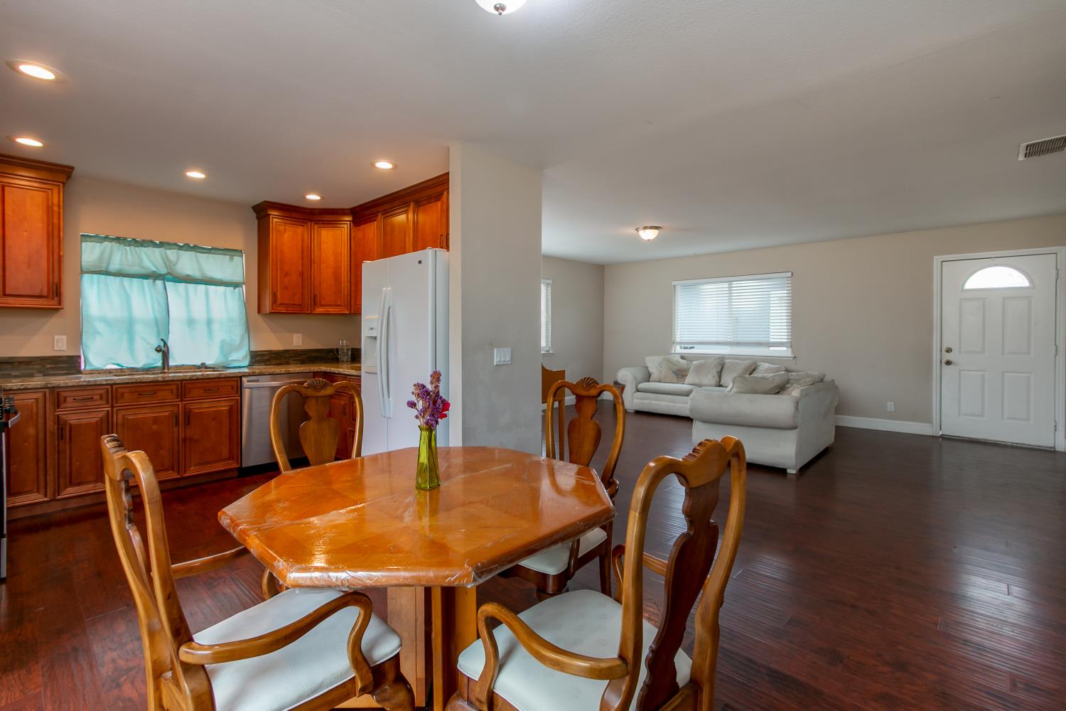 5588 Coronado Lane