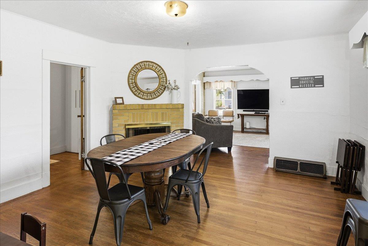 801 Mormon St