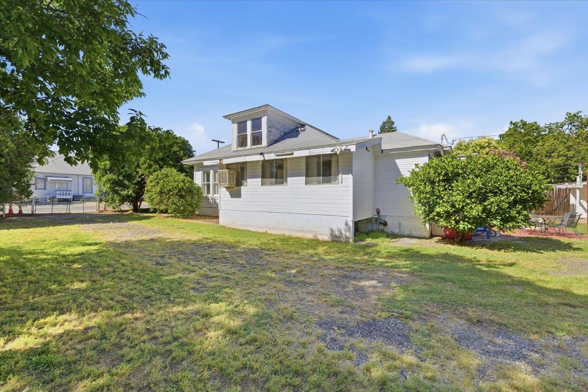 801 Mormon St