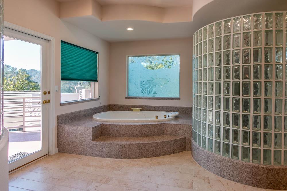 1000 Aqua Haven Court
