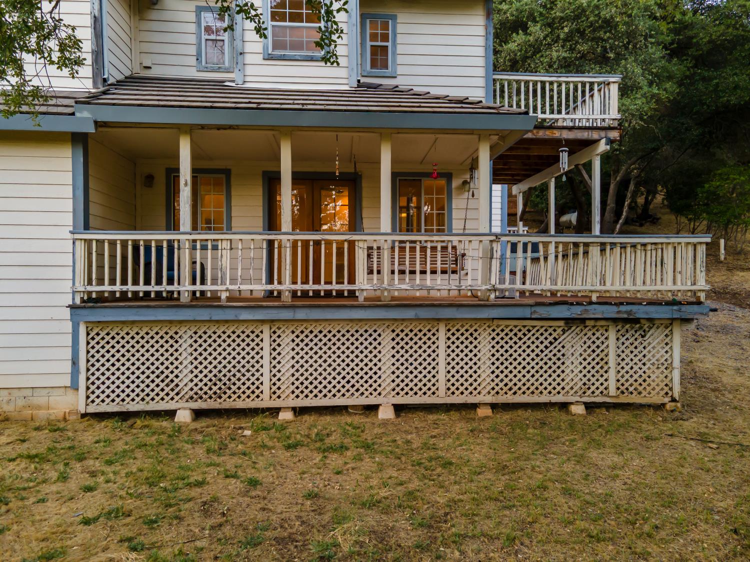 1487 Country Club Drive