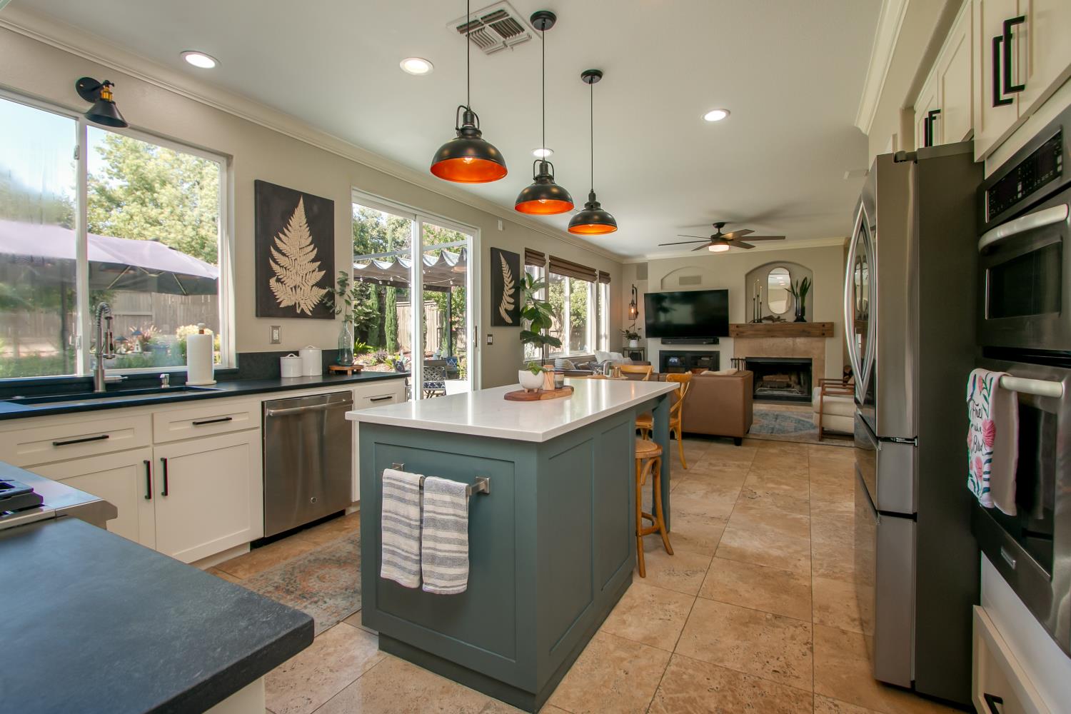 3927 Moraga Drive