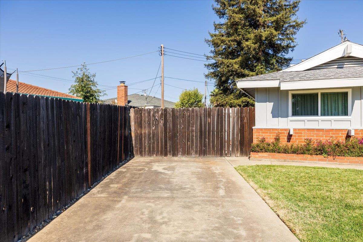 10807 Berwick Way