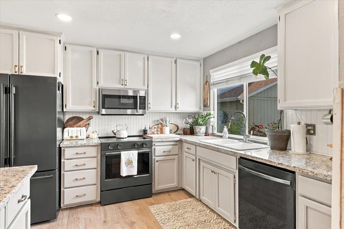 3334 Village Court
