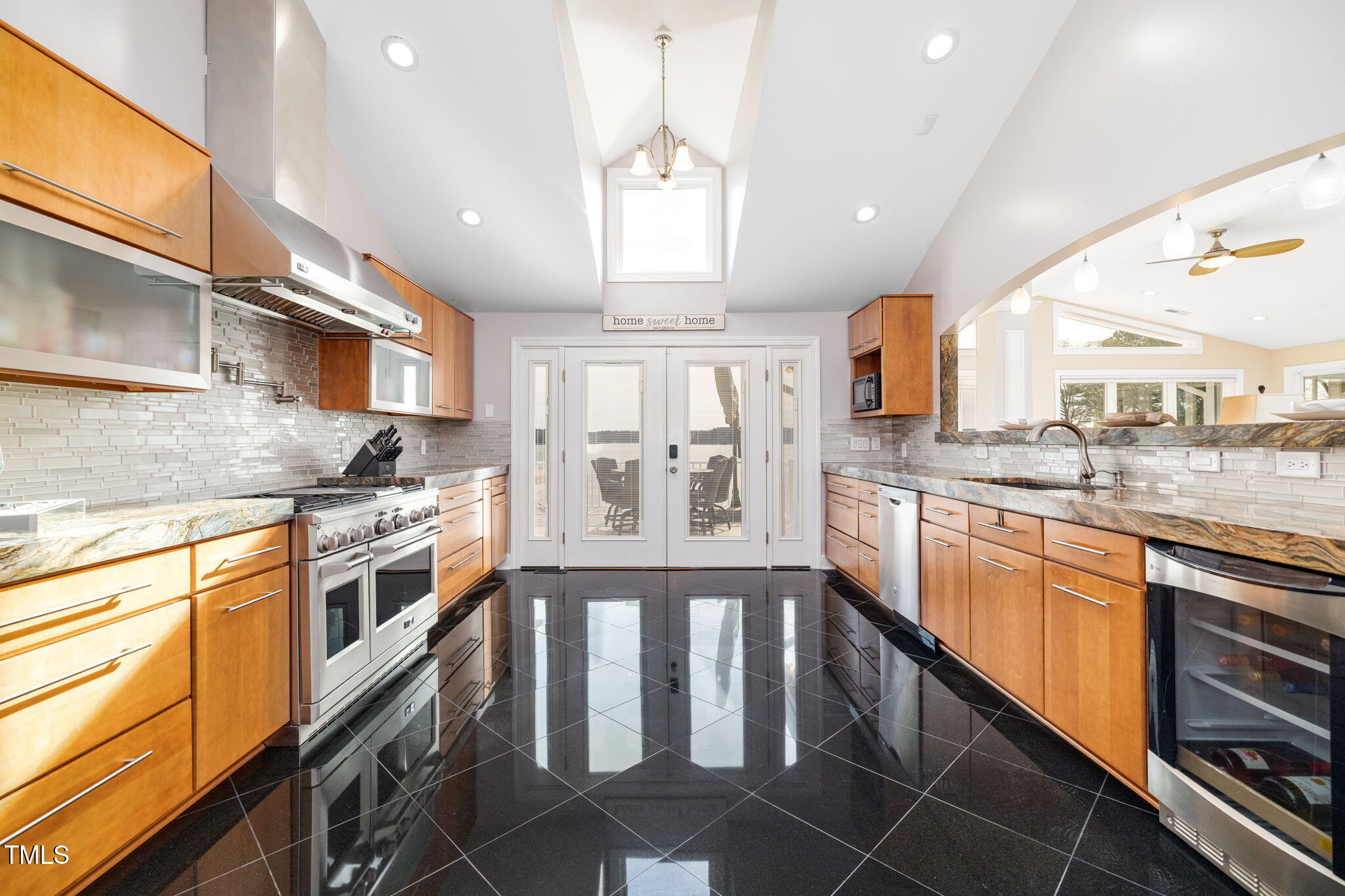122 Aviator Lane
