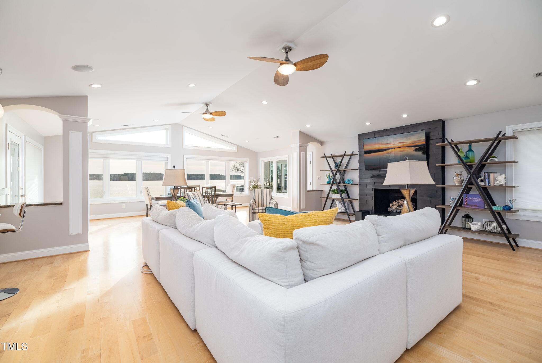 122 Aviator Lane