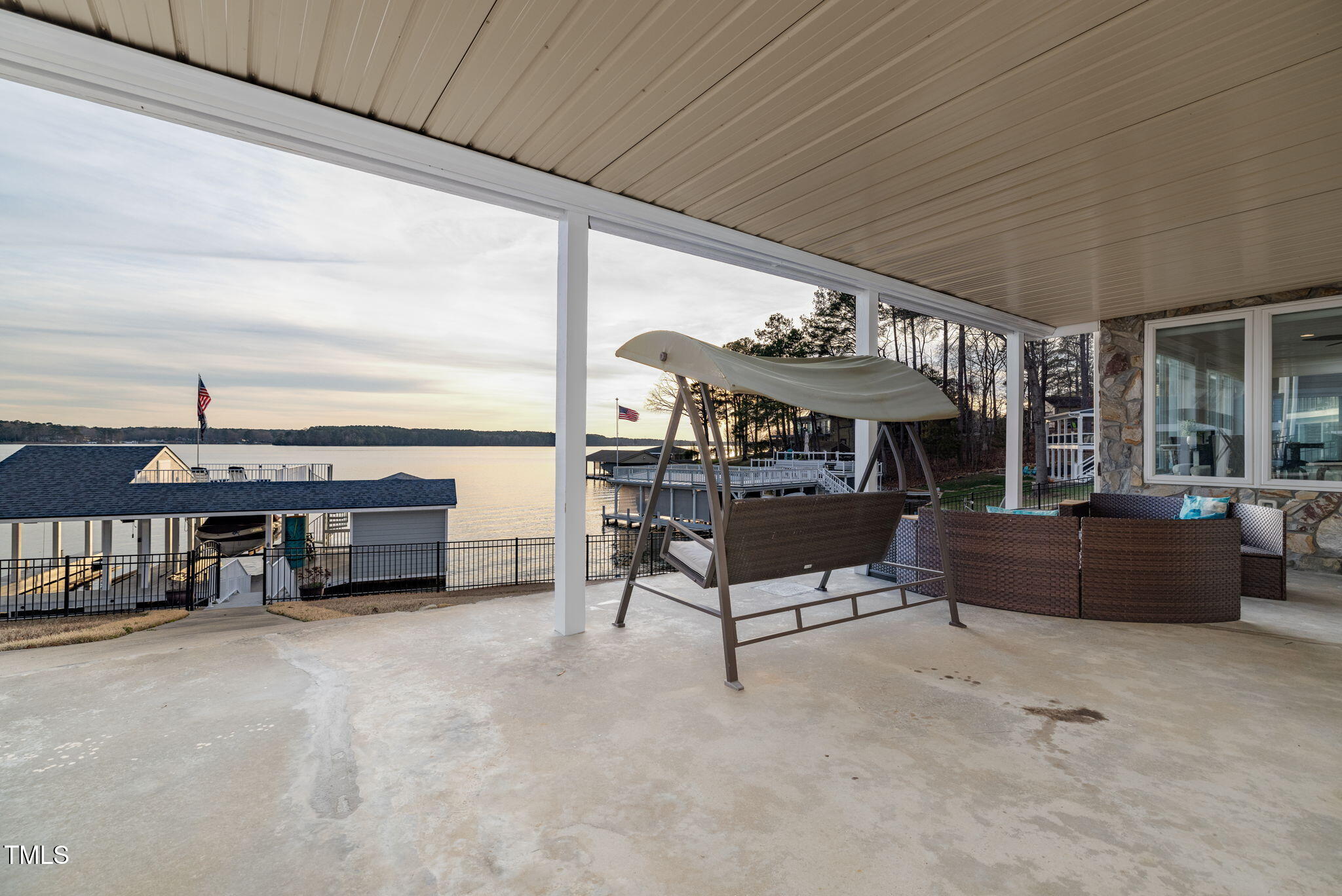 122 Aviator Lane