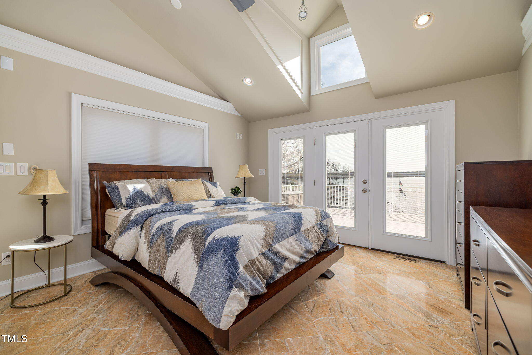 122 Aviator Lane