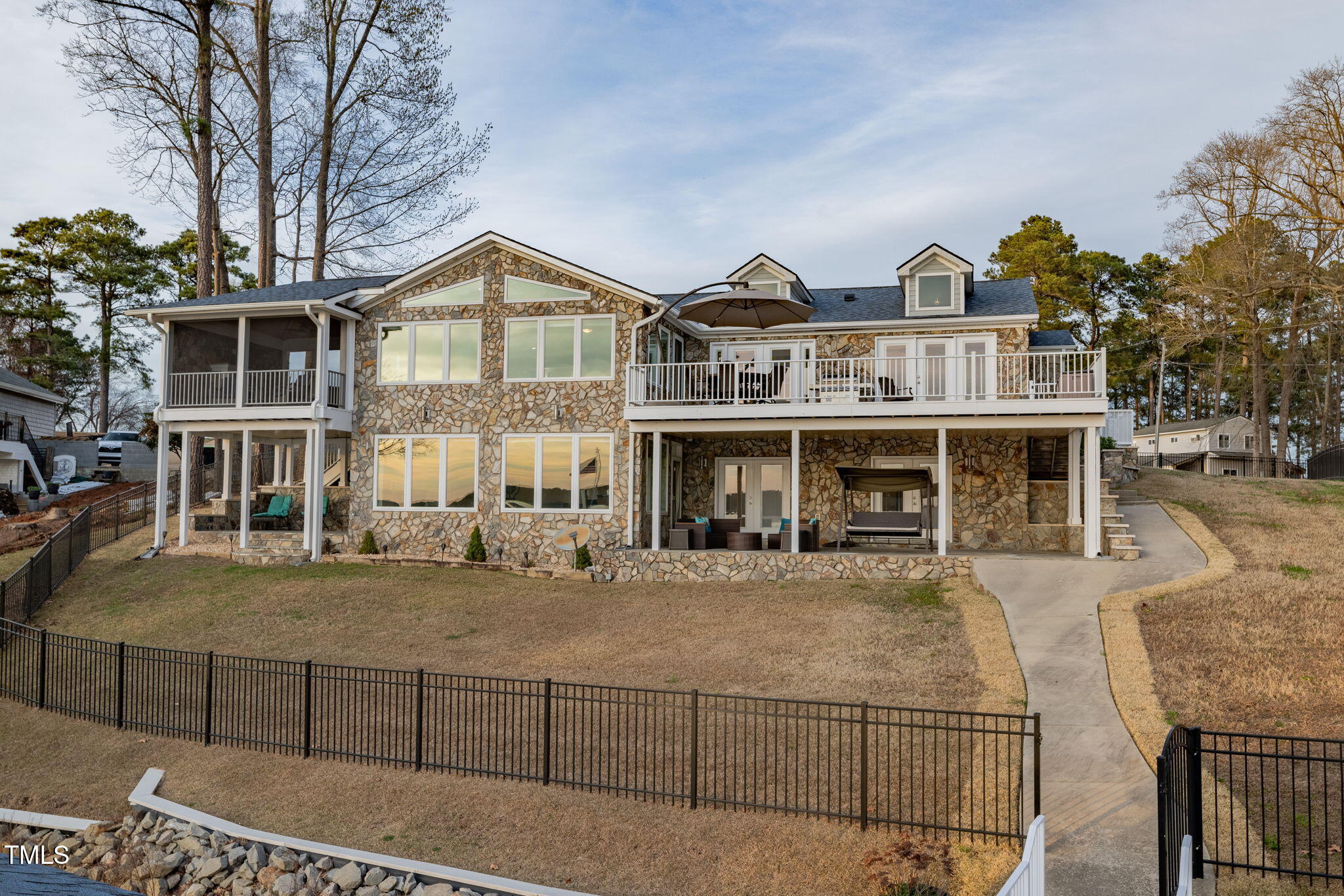 122 Aviator Lane
