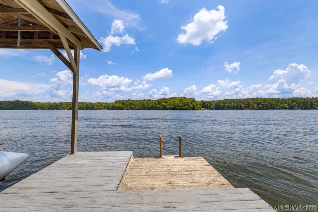 150 E Cove Drive