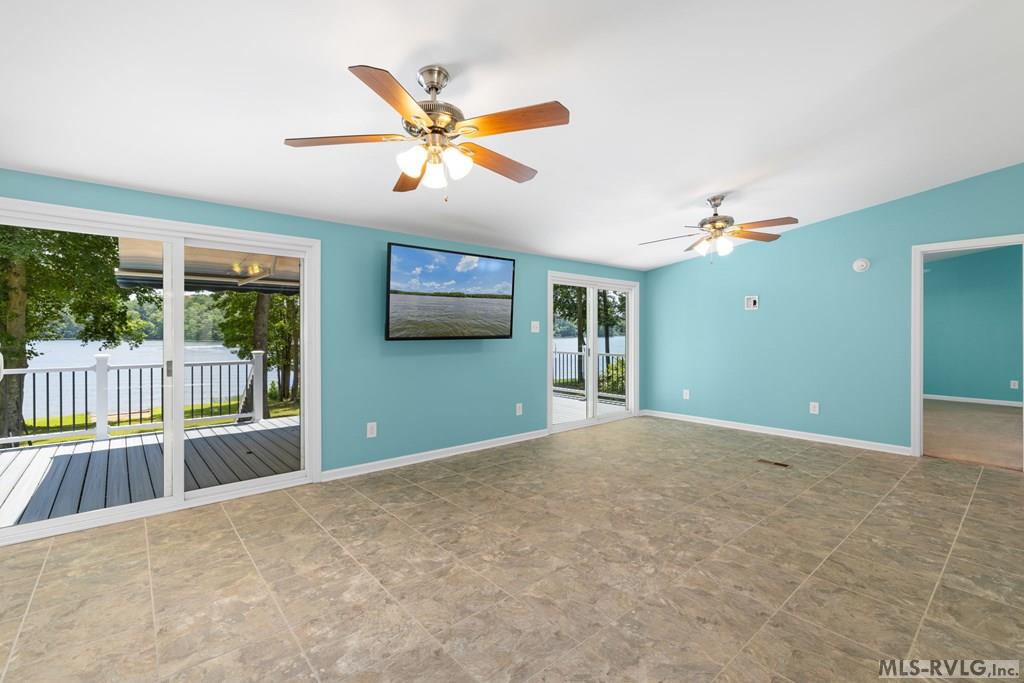 150 E Cove Drive