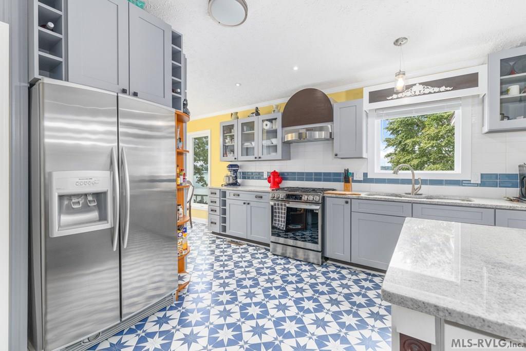 260 W Wood Duck Dr
