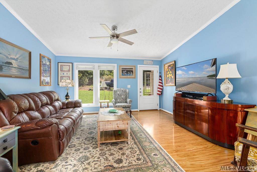 260 W Wood Duck Dr