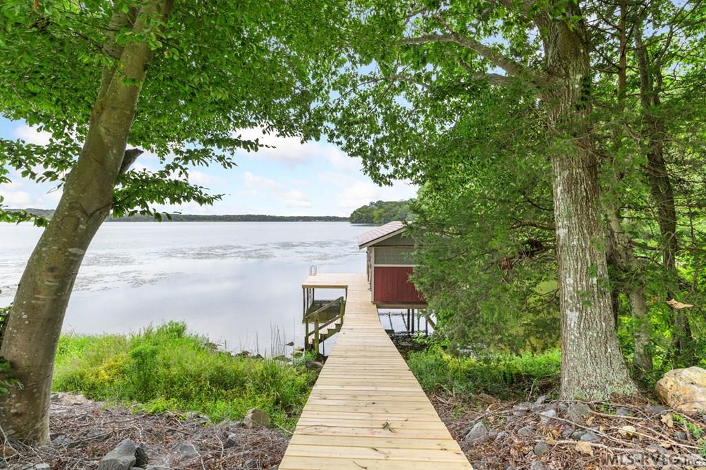 260 W Wood Duck Dr