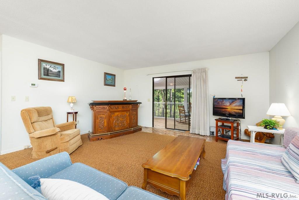 161 Woodland Shores Rd