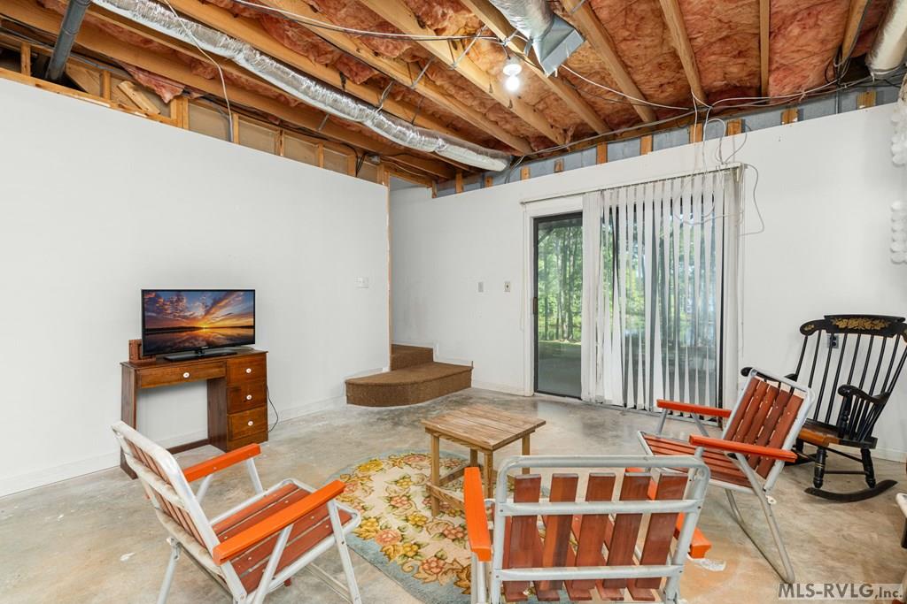 161 Woodland Shores Rd