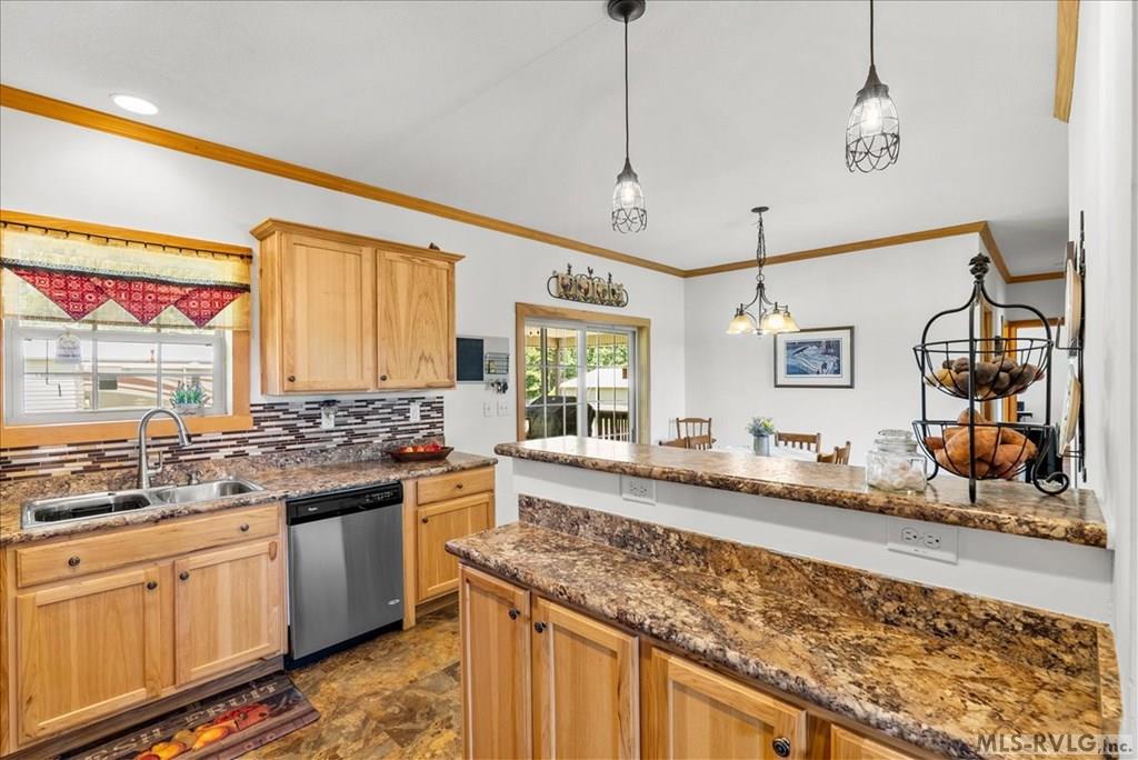 306 Canoe Creek Rd