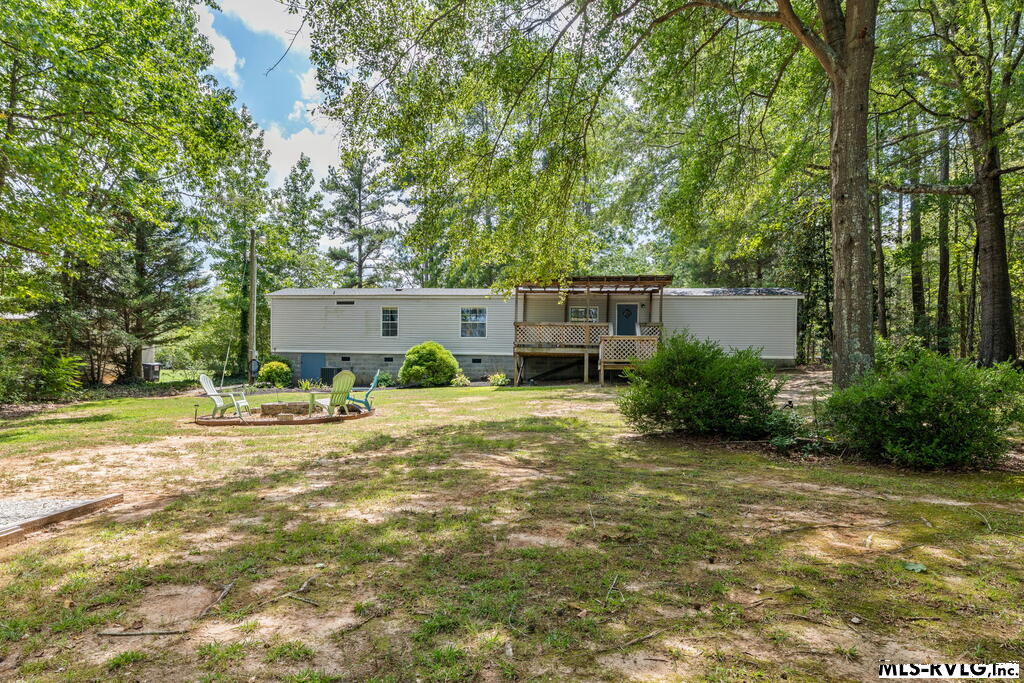 675 Hawthorne Dr