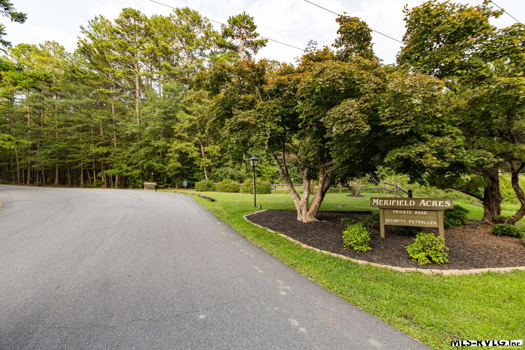 1683 Merifield Dr