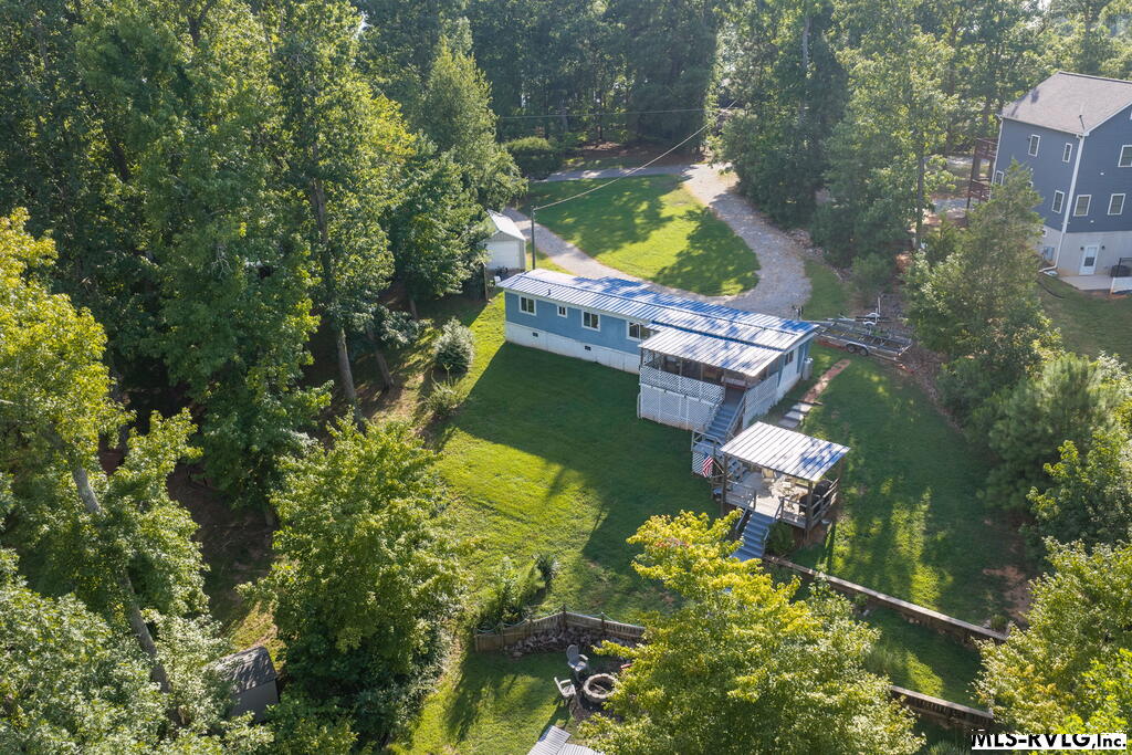 179 Redwood Dr