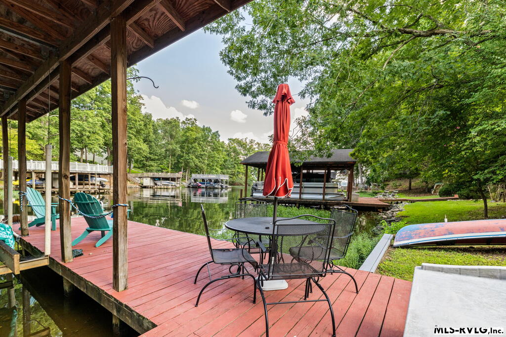 179 Redwood Dr