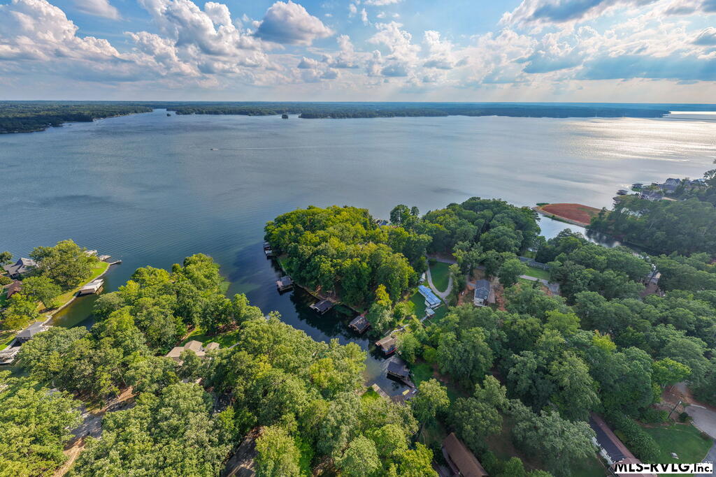 179 Redwood Dr