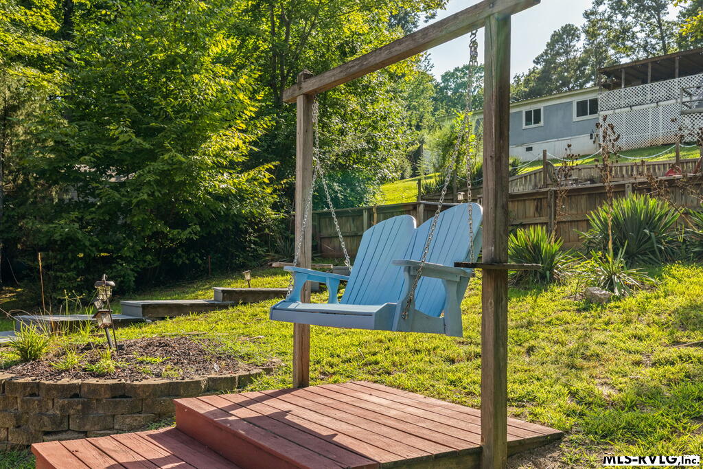 179 Redwood Dr