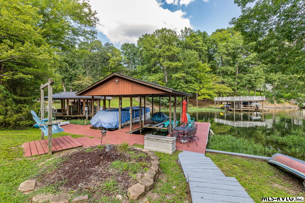179 Redwood Dr