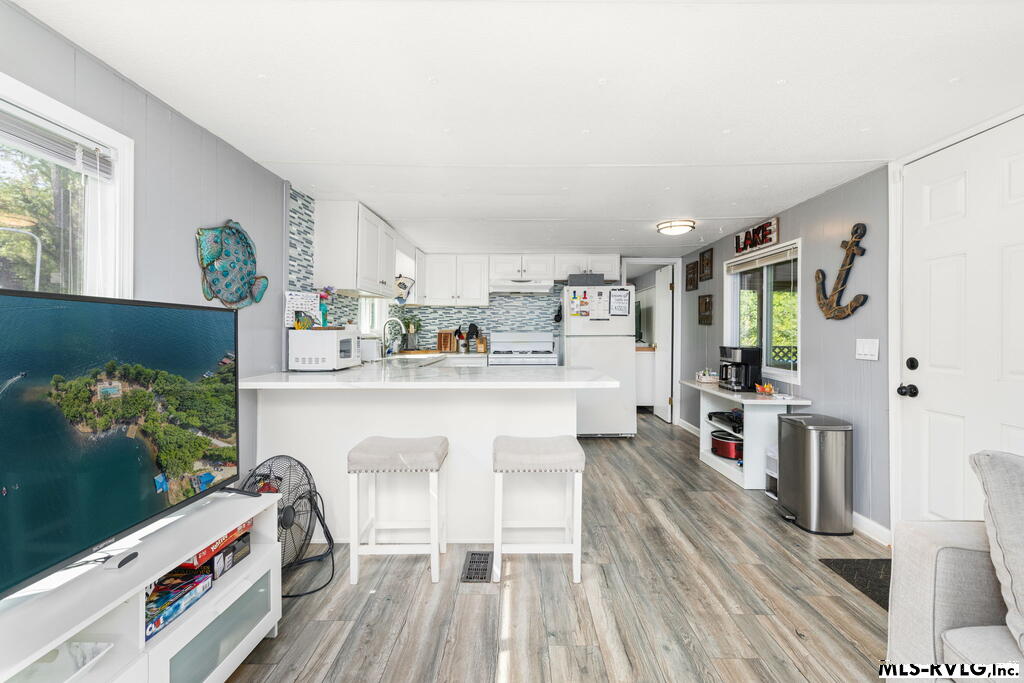 179 Redwood Dr