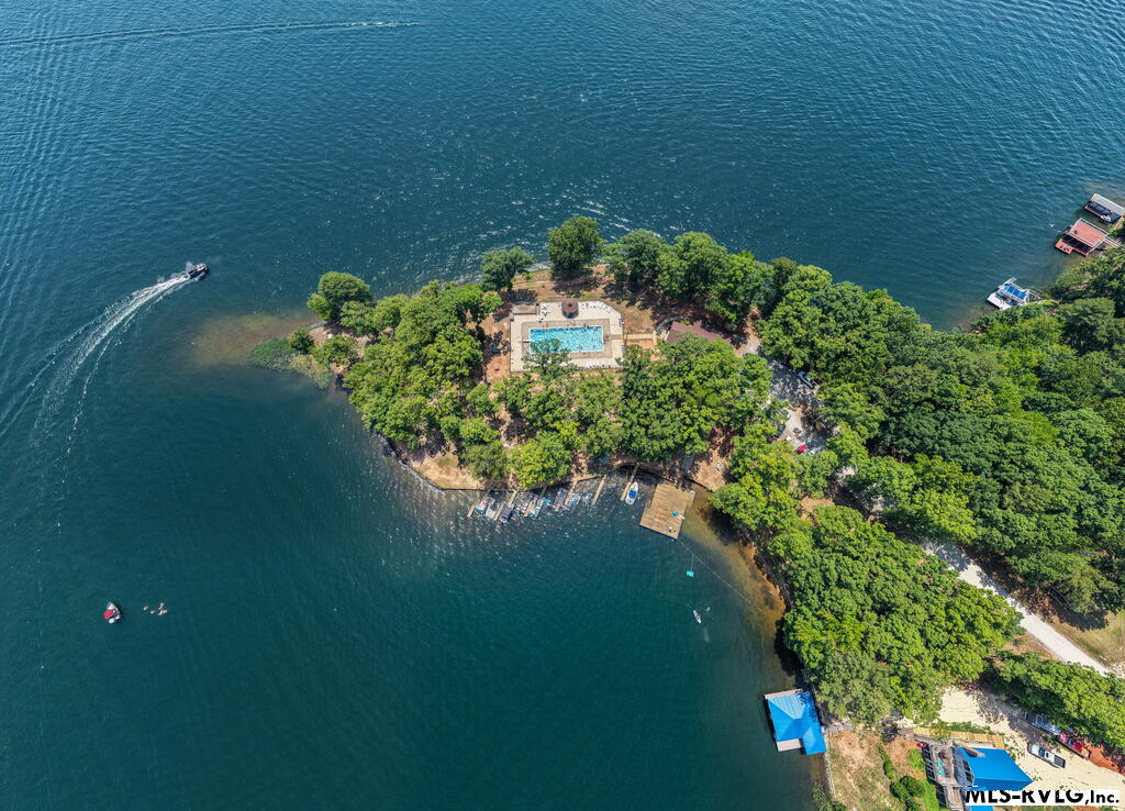179 Redwood Dr