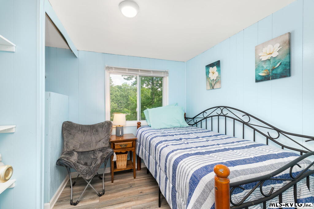 179 Redwood Dr
